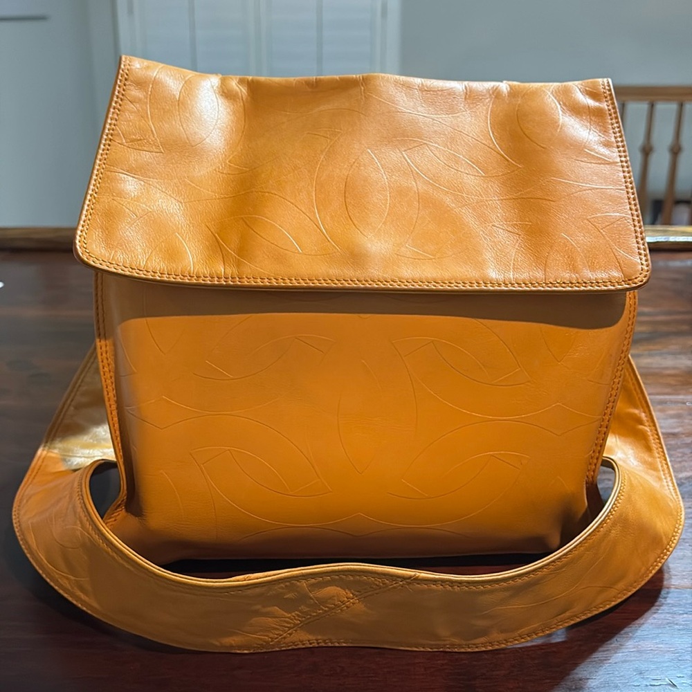 CHANEL CC Embossed Caramel Leather Shoulder Bag